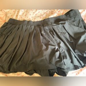 Black tennis skort
